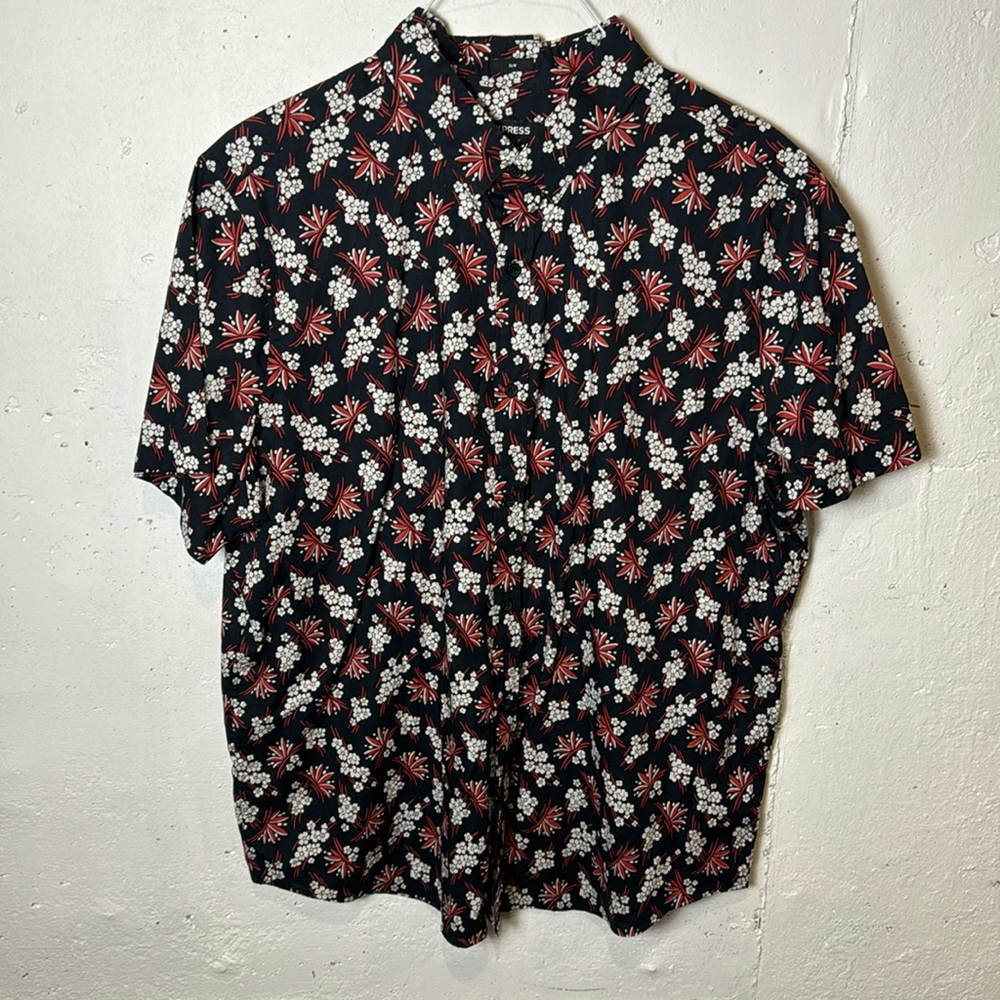 Men’s Express Men’s slim fit short sleeve button down shirt- Black - Red